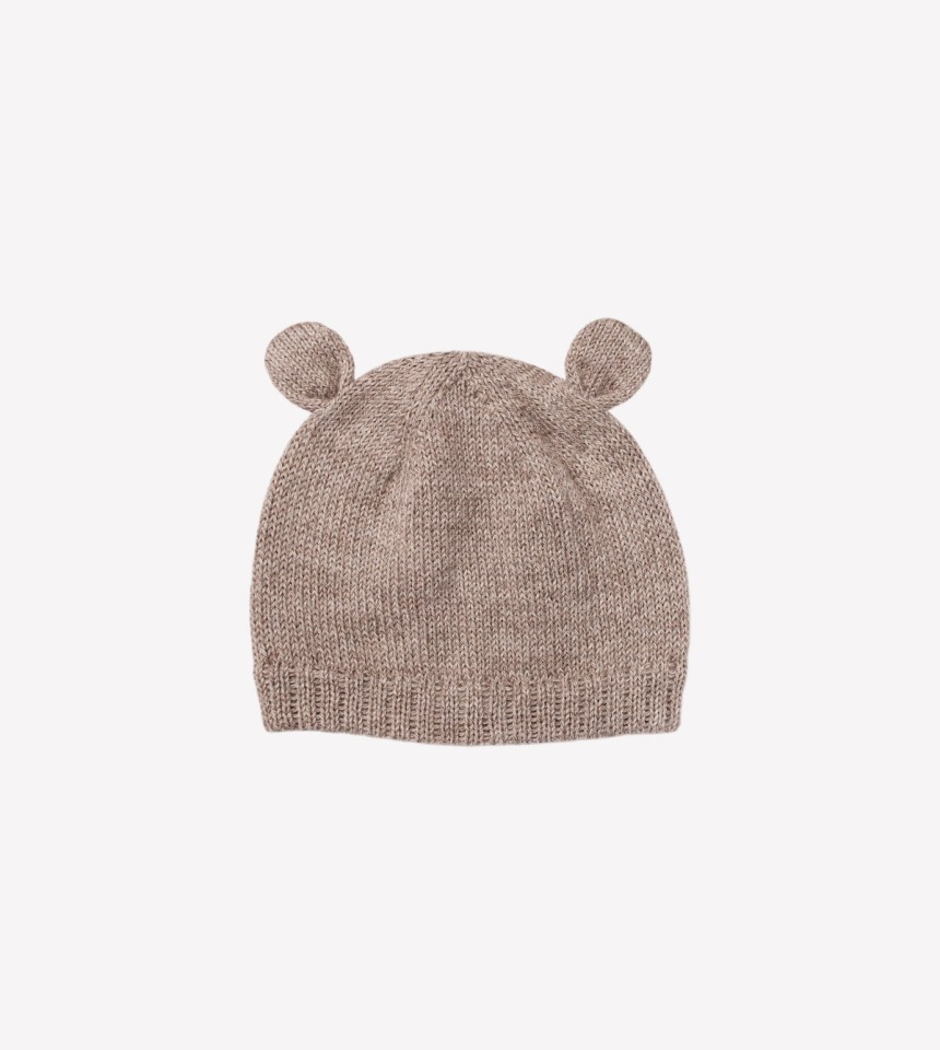 Knitted baby beanie bear